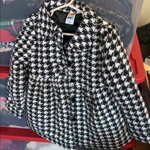New Girls Black/White Coat!